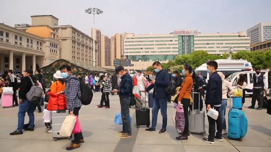 中国最大的欧式火车站，却不以<em>城市名称</em>命名，当地人拒绝改名