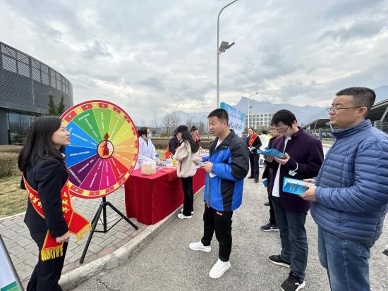 西安水务集团城乡水务公司开展节水中国行宣传活动