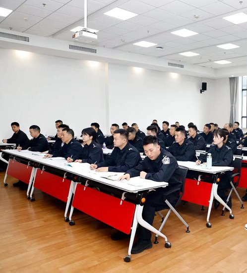重庆<em>监狱</em>系统2024年实战大练兵警务技能教官培训开班