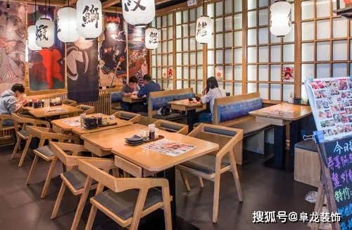 西餐厅<em>餐饮设计</em>中如何打造舒适用餐空间？
