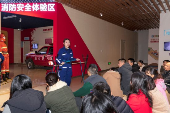 江北区开展冬季应急科普体验培训活动