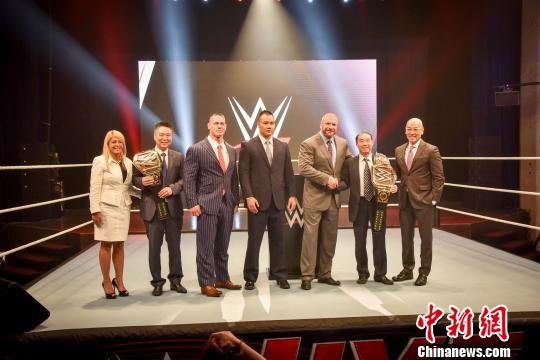 <em>美国摔跤</em>娱乐秀WWELive登陆中国 首次签约中国<em>摔跤</em>手
