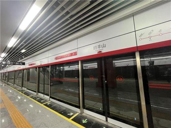 长沙<em>地铁</em>项目顺利完成全线首个<em>地下车站</em>及附属工程主体结构封顶