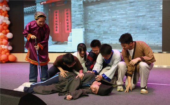 成都市第三十八中学校举行第八届校园艺术节之戏剧展演活动