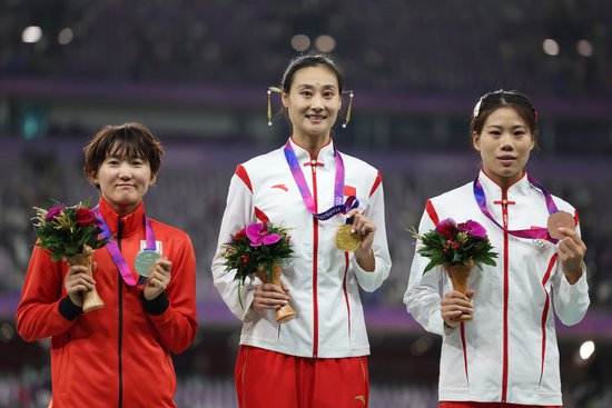 杭州亚运会丨中国选手<em>李玲</em>获女子撑杆跳高冠军