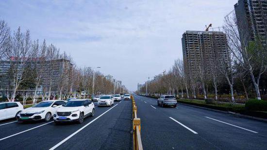 <em>滕州</em>：龙泉南路(赵楼街<em>至</em>滨河路段)沥青路面覆铺提升工程完工