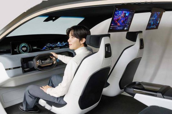 LG 车载娱乐新品将亮相 CES 2024：副驾显示<em>屏</em>可防驾驶员分心