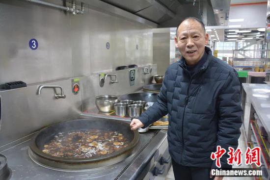 山东小城博兴县如何靠“智慧”征服全球厨房？