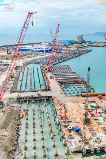 三亚南山港公共科考码头项目加快建设