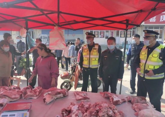 莱西市市场监管局开展农村大集<em>生鲜猪肉</em>专项检查