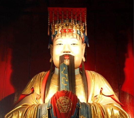 诸葛亮对刘备打汉中曾有疑虑，夷陵之战时其为避嫌而未劝阻