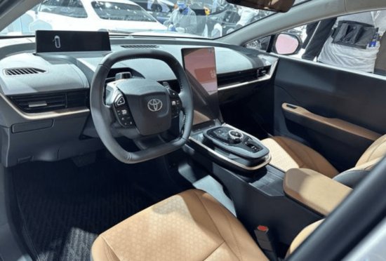 一汽丰田bZ3正式亮相，预售18.98万起备受期待