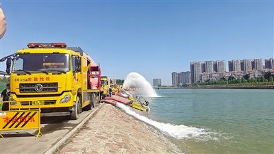 <em>郑州</em>排查河道、隧道和度汛工程