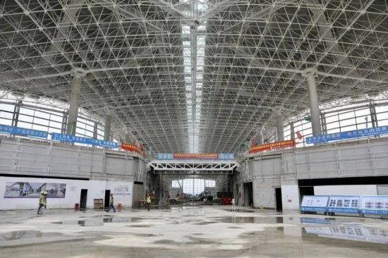 白云机场三期扩建<em>工程</em>西四指廊项目金属屋面完工！