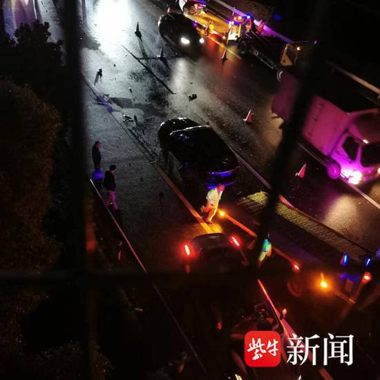 一周法眼|<em>沪蓉高速</em>上一司机被五车撞击身亡，超速车被判承担较大...