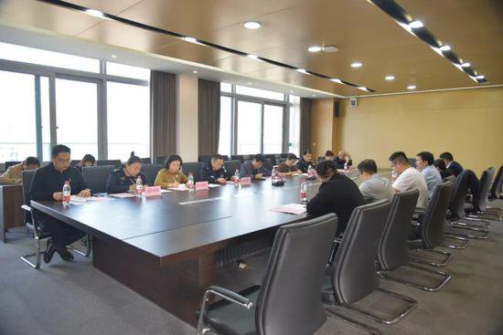 重庆市江北中学召开防校园欺凌、防性侵害工作联席会议
