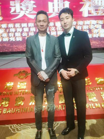 新时代演员王成岳出席电影节并荣获奖项