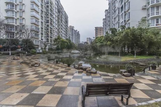 上海一“富人社区”，曾是很多业主的骄傲，如今却成为出租房