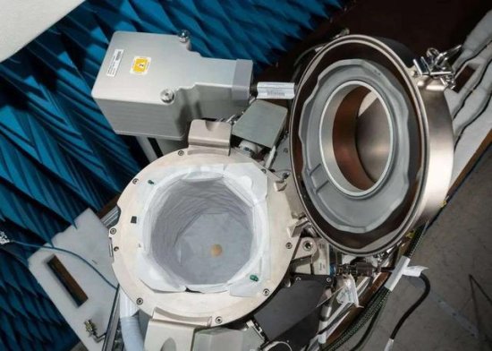 航天员在空间站里排泄物最后怎么解决？