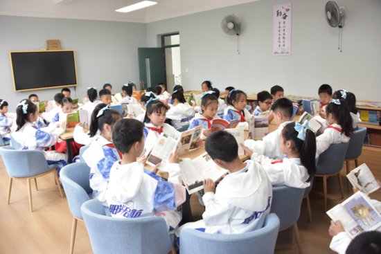 阅读推动未来，“王俊凯·未来网儿童图书馆助力儿童阅读