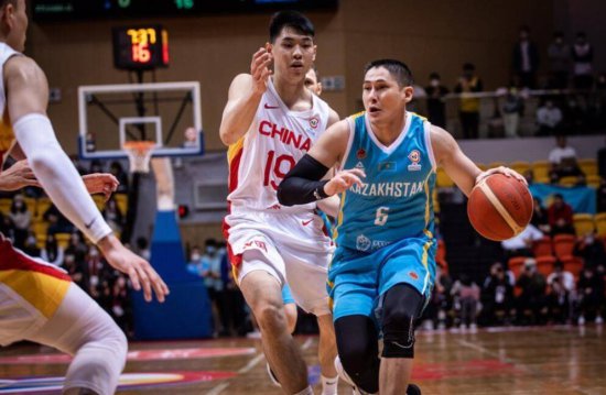 世预赛：中国男篮战胜哈萨克斯坦的背后，藏着多少鲜为人知的...