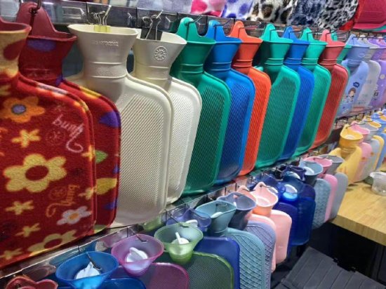 英国不插电<em>保暖</em>产品热卖，热水袋销量激增超200％
