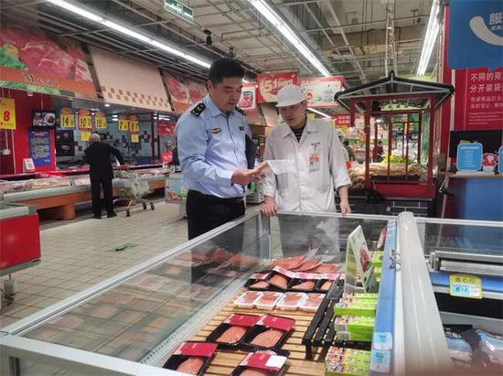 护航“五一”|<em>徐州</em>市场监管局加强食品流通重点领域监管巡查