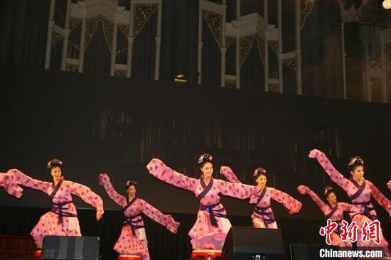 北京<em>舞蹈学院</em>青年舞团在澳大利亚悉尼首演