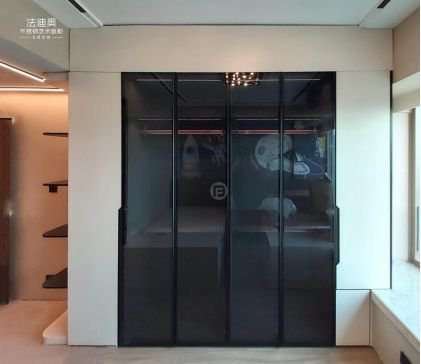 法迪奥香港业主案例|连床都是不锈钢全屋定制装修效果是什么样？