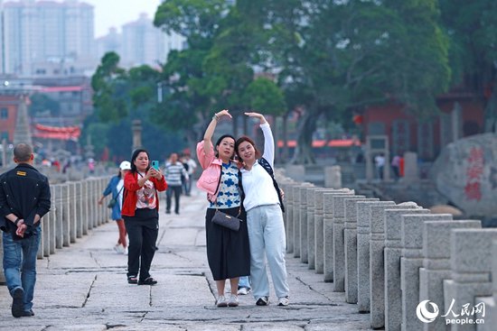 福建泉州洛阳桥：一桥带“火”一座城