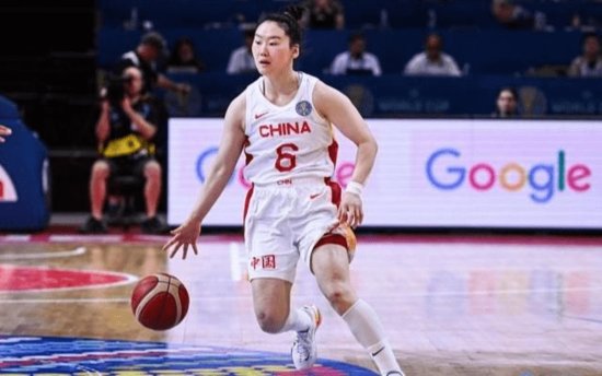 终获FIBA肯定，中国女篮<em>排名</em>上升5位，奉劝男篮打得像个娘们一...
