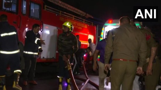 印控克什米尔地区一家<em>废品店</em>发生火灾 已致4死14伤
