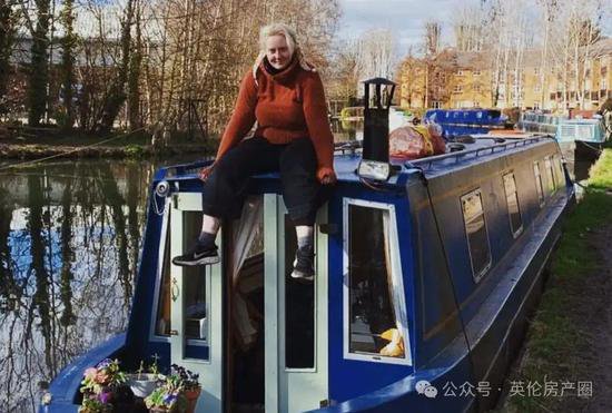 英国女子为避免高昂租金买了艘运河船，结果被现实“打脸”了！