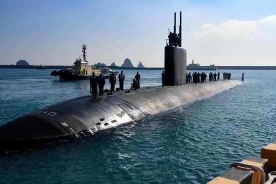 一艘美国核<em>潜艇</em>抵达釜山 意图向<em>朝鲜</em>示威