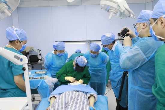 北京大学首钢医院毛发诊疗科正式开诊