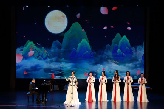 重庆理工大学举行“千古诗韵”中国经典诗词歌曲演唱会