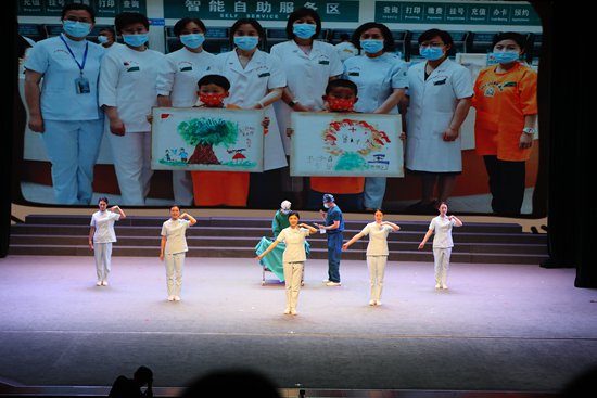 <em>济南市</em>卫健委举办“5・12”国际护士节庆祝活动