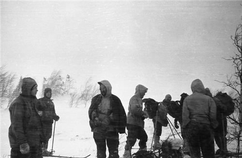 1959年苏联雪山灵异事件：7男2女死状诡异，至今被列为<em>未解之谜</em>