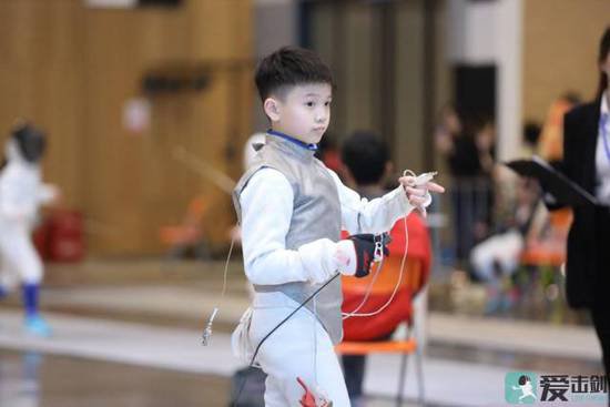 “剑”证荣耀！2024年“爱击剑”广州公开赛在增城举行