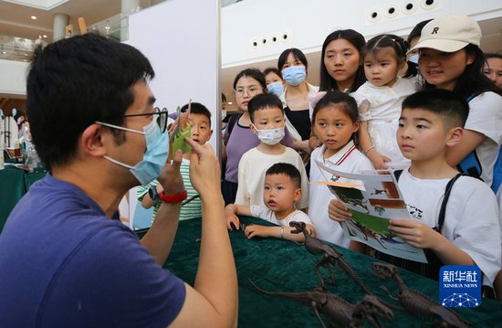 上海：少年儿童科学教育丰富多样