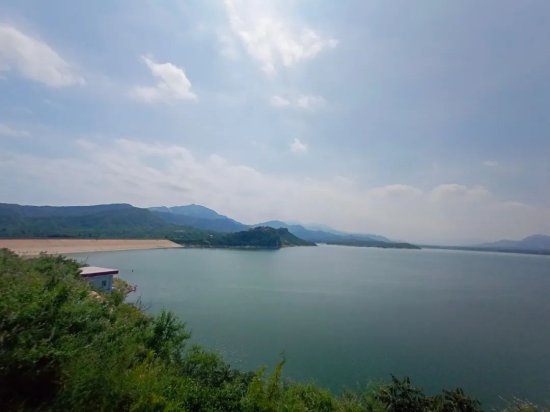 慈河横山湖:英雄之湖，<em>抗日烽火</em>