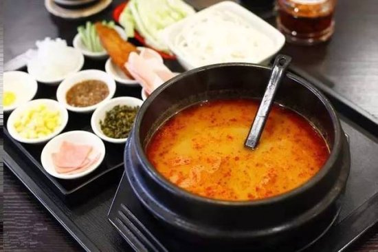 云南最著名的十二道菜和它的故事