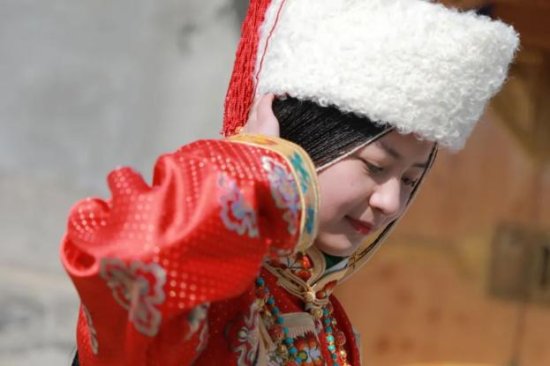 正月里的成人礼 ——拉卜楞藏族姑娘的<em>及笄年华</em>