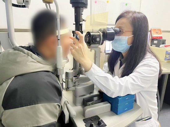 13岁初中生视网膜脱离，济南市二院助其康复