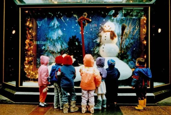 <em>圣诞</em>橱窗装扮比赛，让我看看谁家氛围感最强？