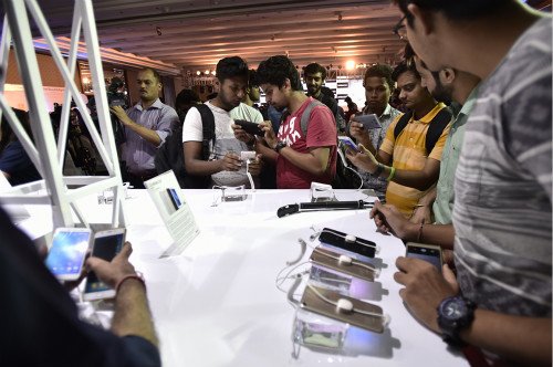 印度追加审查275款中资<em>手机应用</em>，中企在失望中等待观望