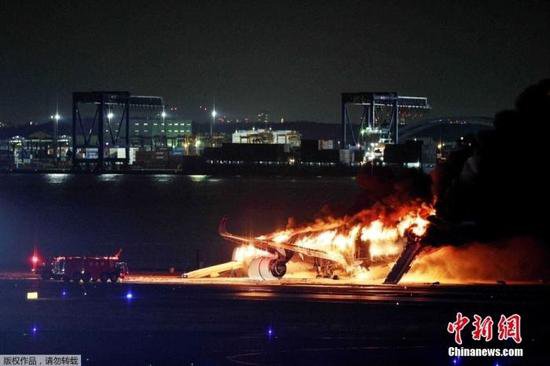 日本撞机事故调查：客机飞行员称相撞前感到异样