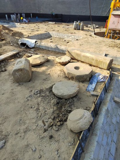 <em>廊坊市固安县</em>一房地产项目施工中发现辽代墓葬，一座存有壁画