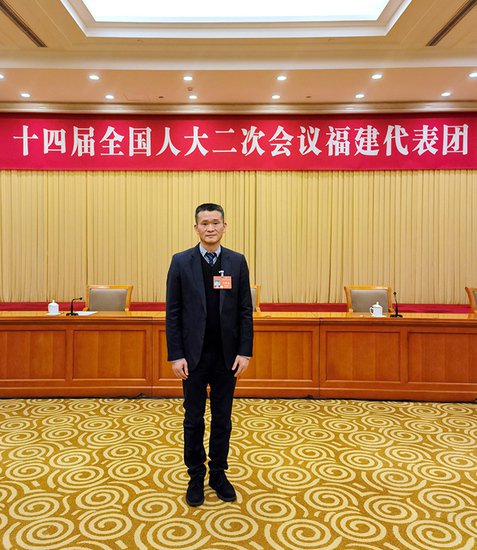 蔡金钗代表：支持福建晋江创建“枫桥式人民法庭”