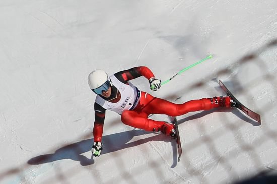 “十四冬”高山滑雪滑降比赛首日 黑龙江获6金1银2铜